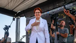 Akşener: Yerel seçime kendi kadrolarımızla gireceğiz Akşener: Yerel seçime kendi kadrolarımızla gireceğiz
