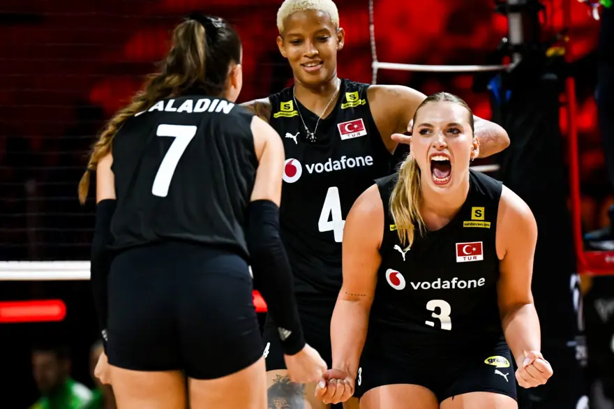 Türkiye-Kanada voleybol maçı ne zaman, saat kaçta ve hangi kanalda canlı yayınlanacak? Filenin Sultanları 3'te 3 için parkeye çıkıyor 