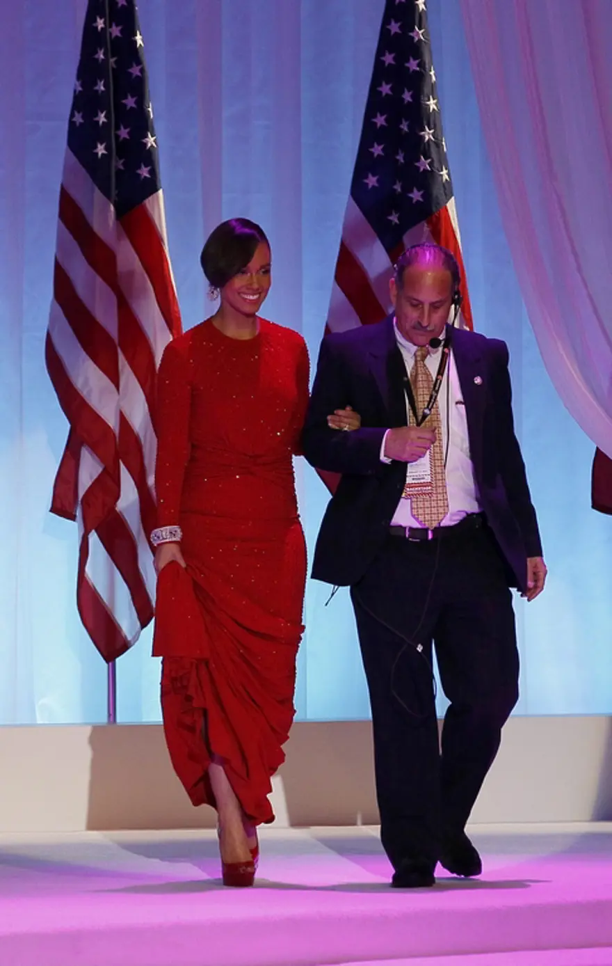 Obama çiftinden romantik dans 18 Obama çiftinden romantik dans 18