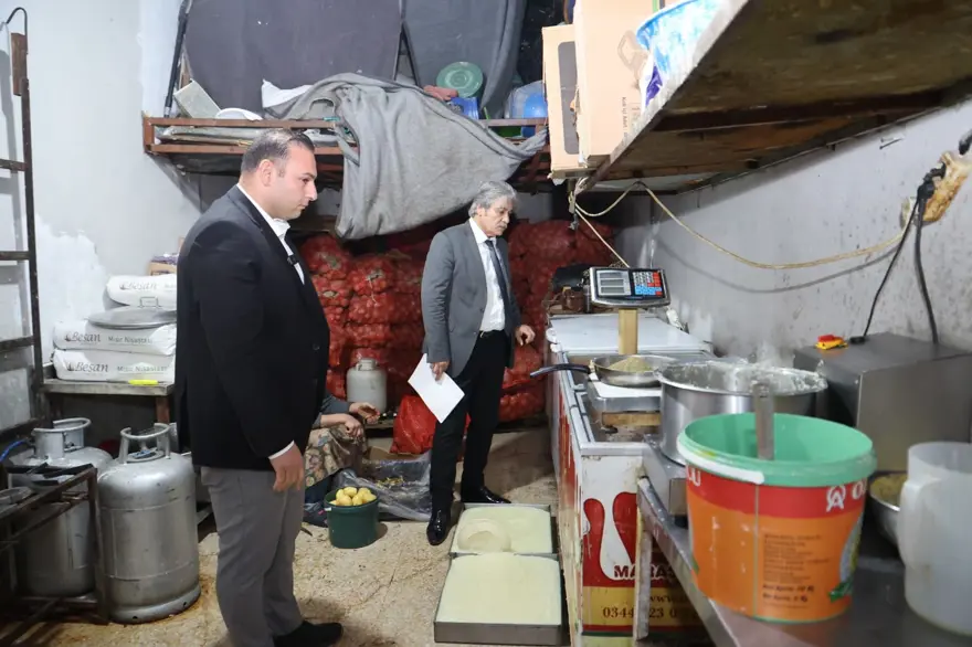 Döner imalathanesinde mide bulandıran görüntüler 3