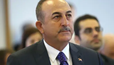 Çavuşoğlu: S-400 kurmayacağız diye taahhütümüz yok