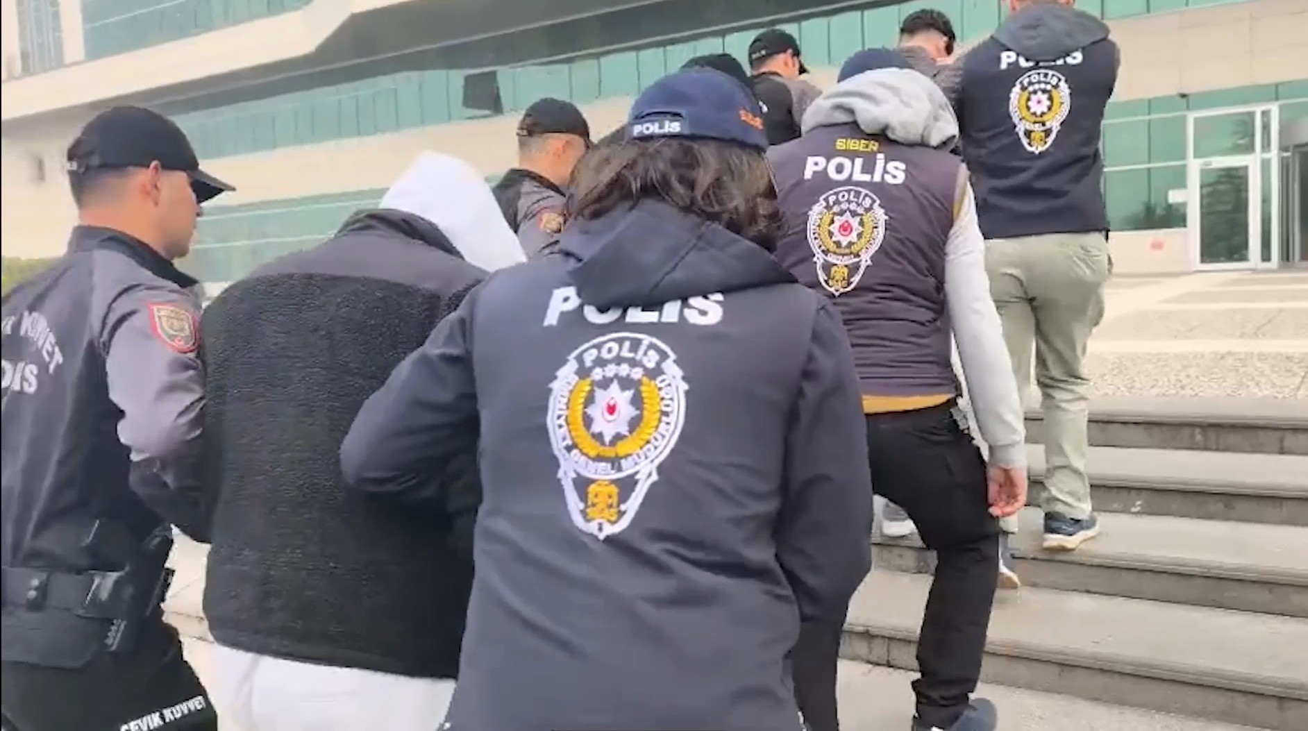 Siber suçlarla mücadelede 275 şüpheli yakalandı