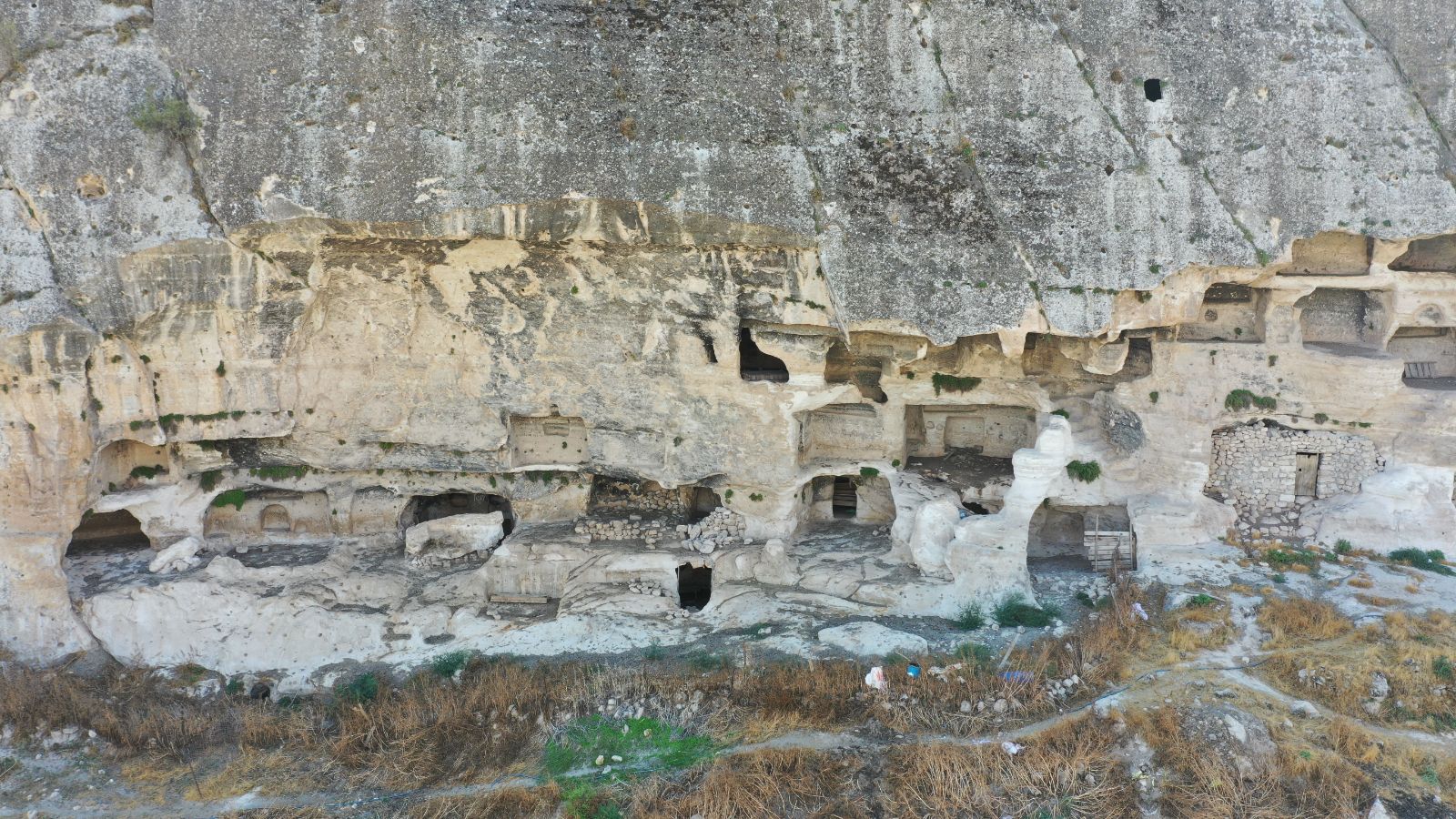 Hasankeyf'teki tarihi mağaraların turizme kazandırılması için çalışma başlatıldı