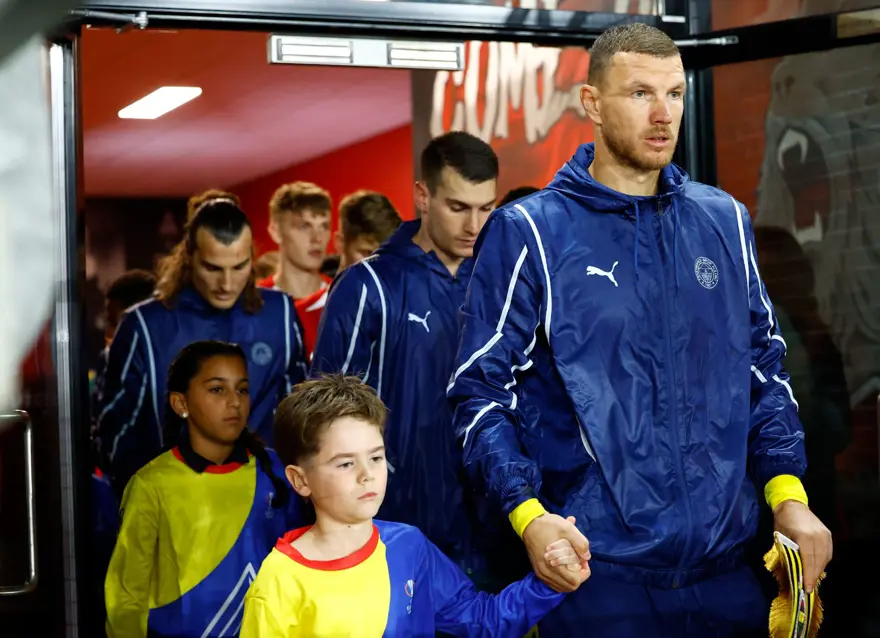 Fenerbahçe, Avrupa'da kazandı: Çekya'da 3 gollü gece 12