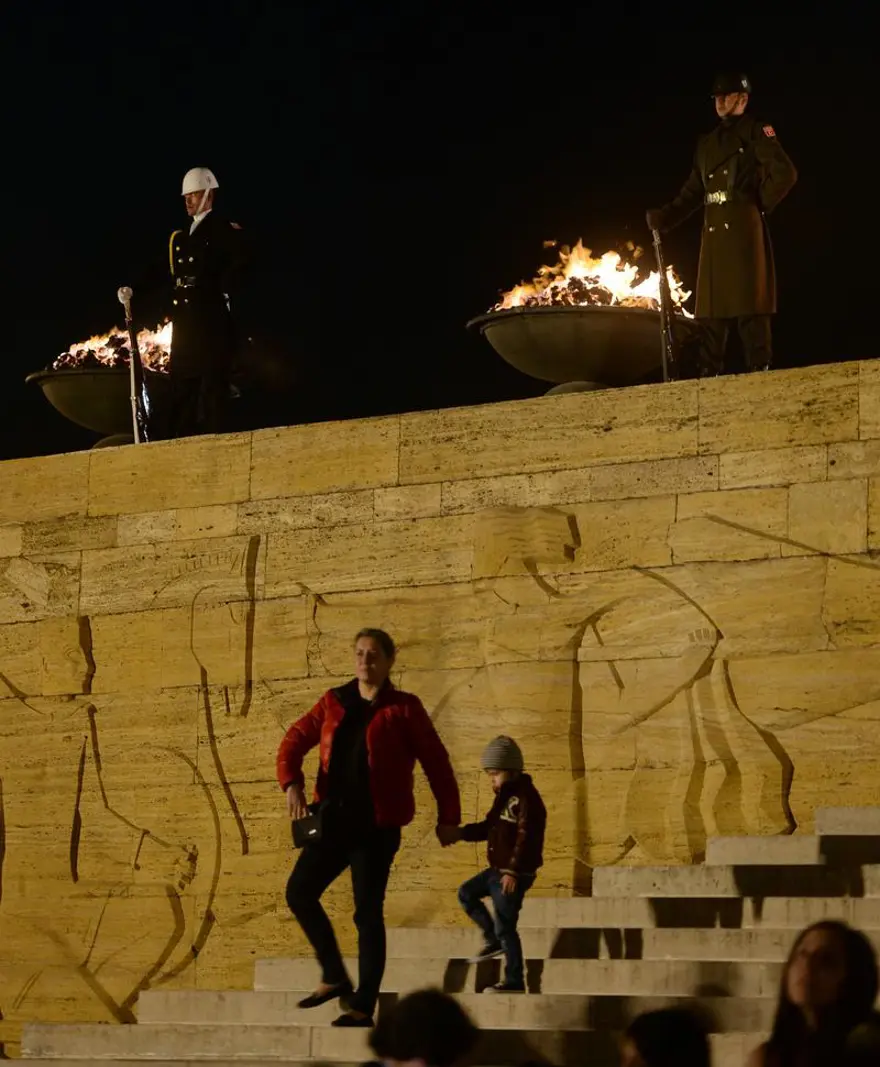 Vatandaşlar Anıtkabir'e akın etti 3
