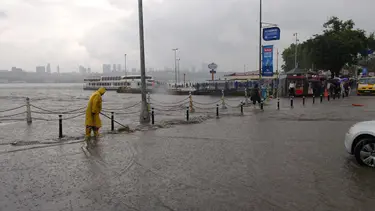 Üsküdar'da karayla deniz yine birleşti