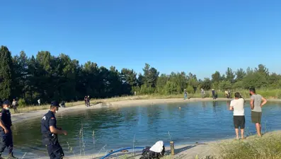 Manisa'da boğulma tehlikesi geçiren torunlarına kurtaran dede hayatını kaybetti