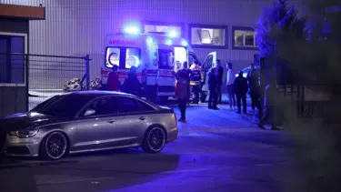 Mobilya fabrikasında yangın: 5 işçi hastaneye kaldırıldı