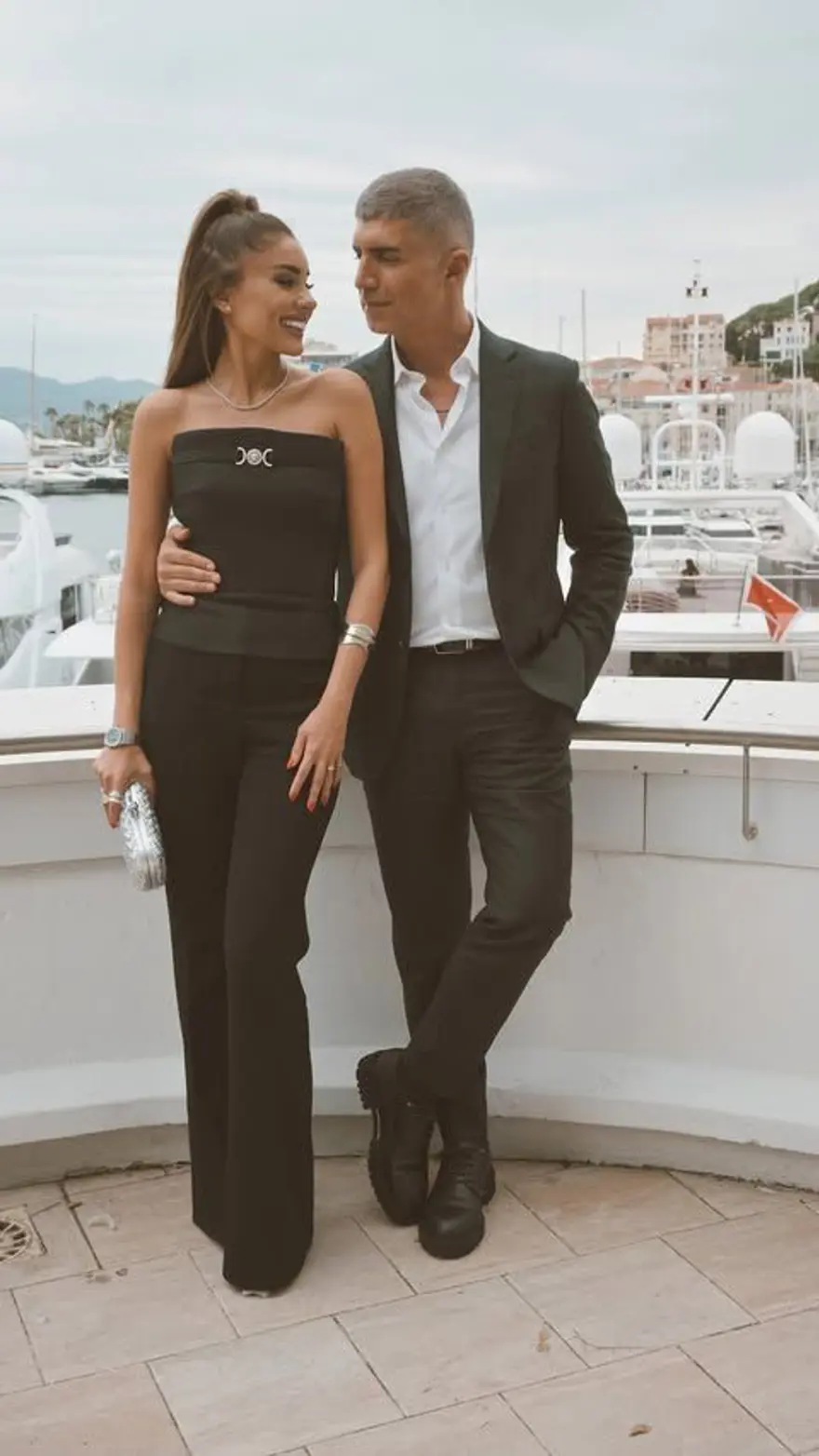 "Çekirdek ailemi korumaya alıyorum" demişti: Özcan Deniz 2'nci evlilik yıl dönümünü kutladı 26