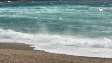 Muğla Fethiye'de denizin rengi değişti