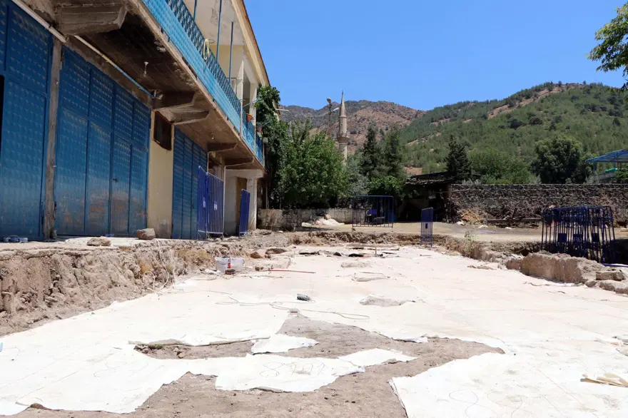 Kaçak kazıda bulunan mozaikler Zeugma Müzesi'ne taşınıyor 7 Kaçak kazıda bulunan mozaikler Zeugma Müzesi'ne taşınıyor 7