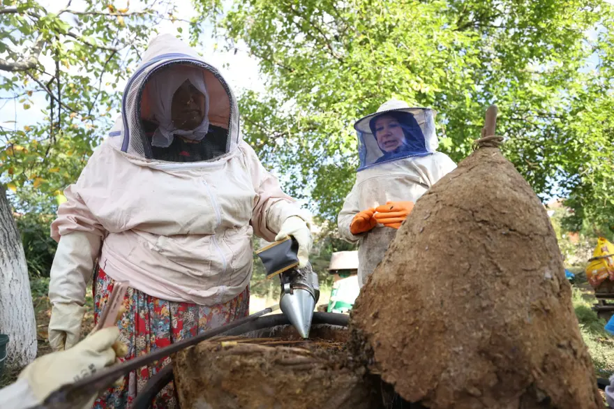 "SUNİ PETEK KOYMUYORUZ" 4