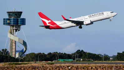 Qantas'a yasa dışı işten çıkarma cezası