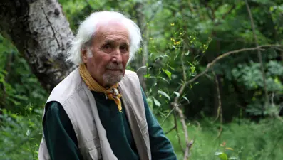 75 yaşındaki emekli öğretmen, 30 yıldır doğa fotoğrafçılığı yapıyor