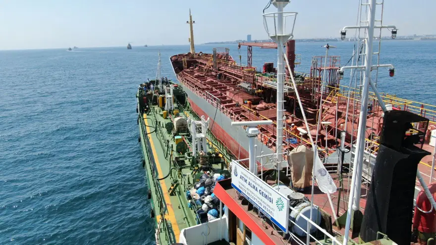 İstanbul Boğazı'na atık döken gemilere ceza 1