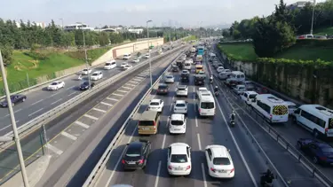 Kısıtlama sonrası İstanbul’da trafik yoğunluğu