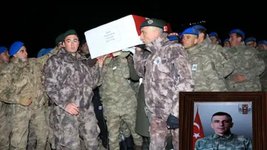 Hakkari'de el bombası patladı: 1 şehit