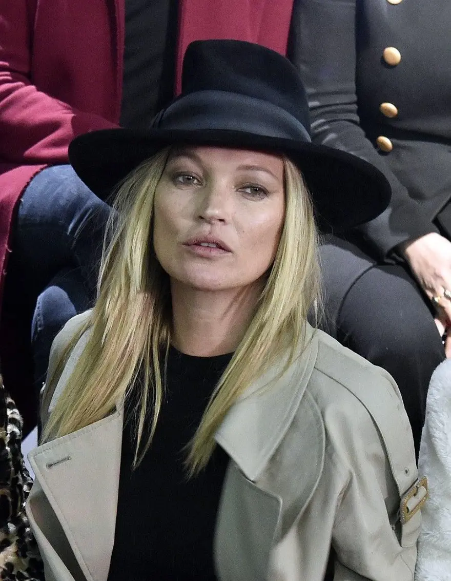 14 yaşında havaalanında keşfedildi: Kate Moss 49. yaşını kutluyor 9 14 yaşında havaalanında keşfedildi: Kate Moss 49. yaşını kutluyor 9
