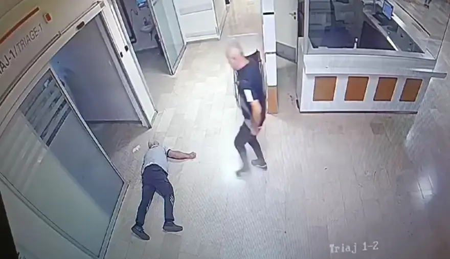 Acil servis önünde öldüren darbe 5