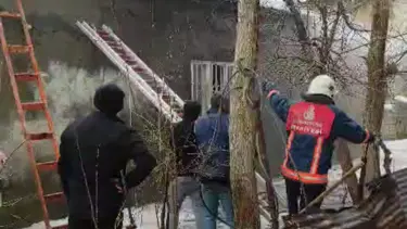 Hakkari'de korkutan ev yangını