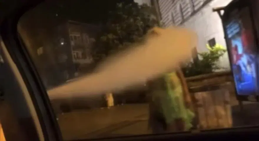 İstanbul’da kadınlara yangın söndürme tüpüyle saldırı 1 İstanbul’da kadınlara yangın söndürme tüpüyle saldırı 1