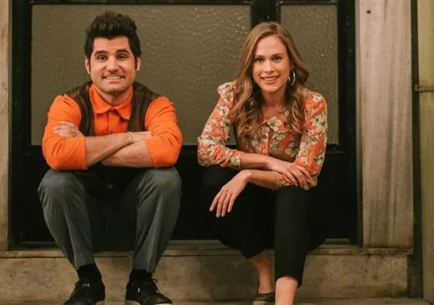 "SENİ ÇOK SEVDİM HEP SEVECEĞİM" 3