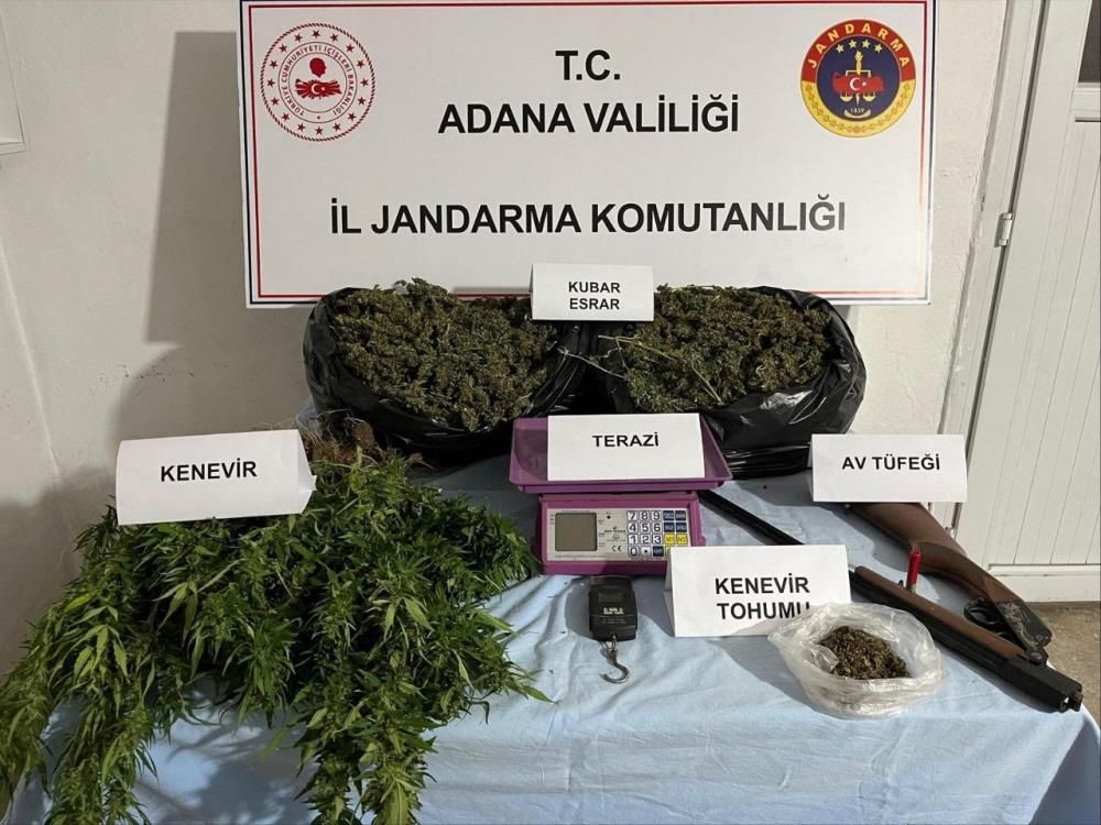 Adana'da uyuşturucu operasyonu: 10 kilodan fazla esrar ele geçirildi