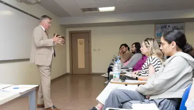 Alman Başkonsolostan vize uyarısı: "Zorunlu kalmadıkça kendiniz yapın"