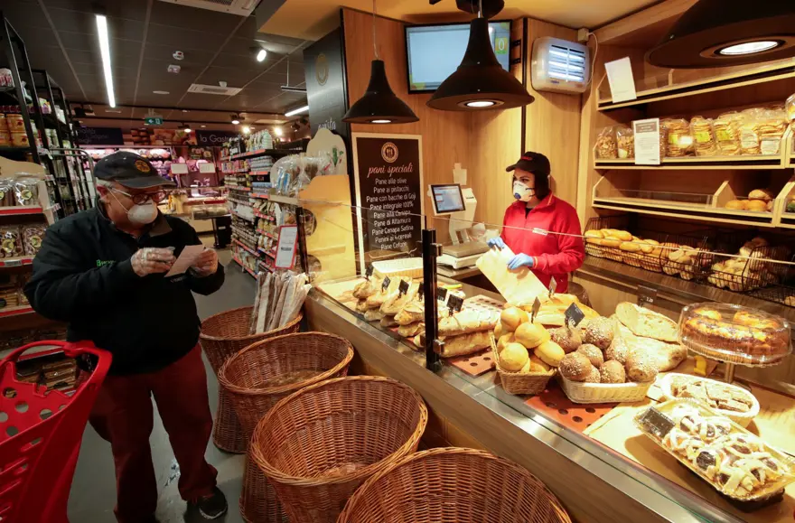 İtalya tarihinin en sessiz günlerini yaşıyor 32