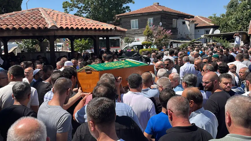 Arkadaş kurşunu sonu oldu: Genç Duru’ya gözyaşları içinde veda 6 Arkadaş kurşunu sonu oldu: Genç Duru’ya gözyaşları içinde veda 6