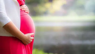 Doğum yapan memura yarım mesai