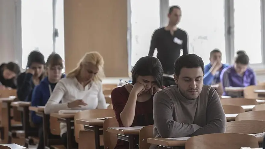 GÖZLER YKS VE KPSS TAKVİMİNDE 2 GÖZLER YKS VE KPSS TAKVİMİNDE 2