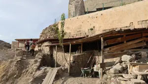 Harput Kalesi'nde bin yıllık sanayi sitesi keşfedildi