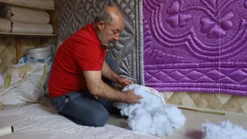 Havalar soğudu, yün yorganlara talep arttı: ''Birçok hastalığa iyi geliyor''