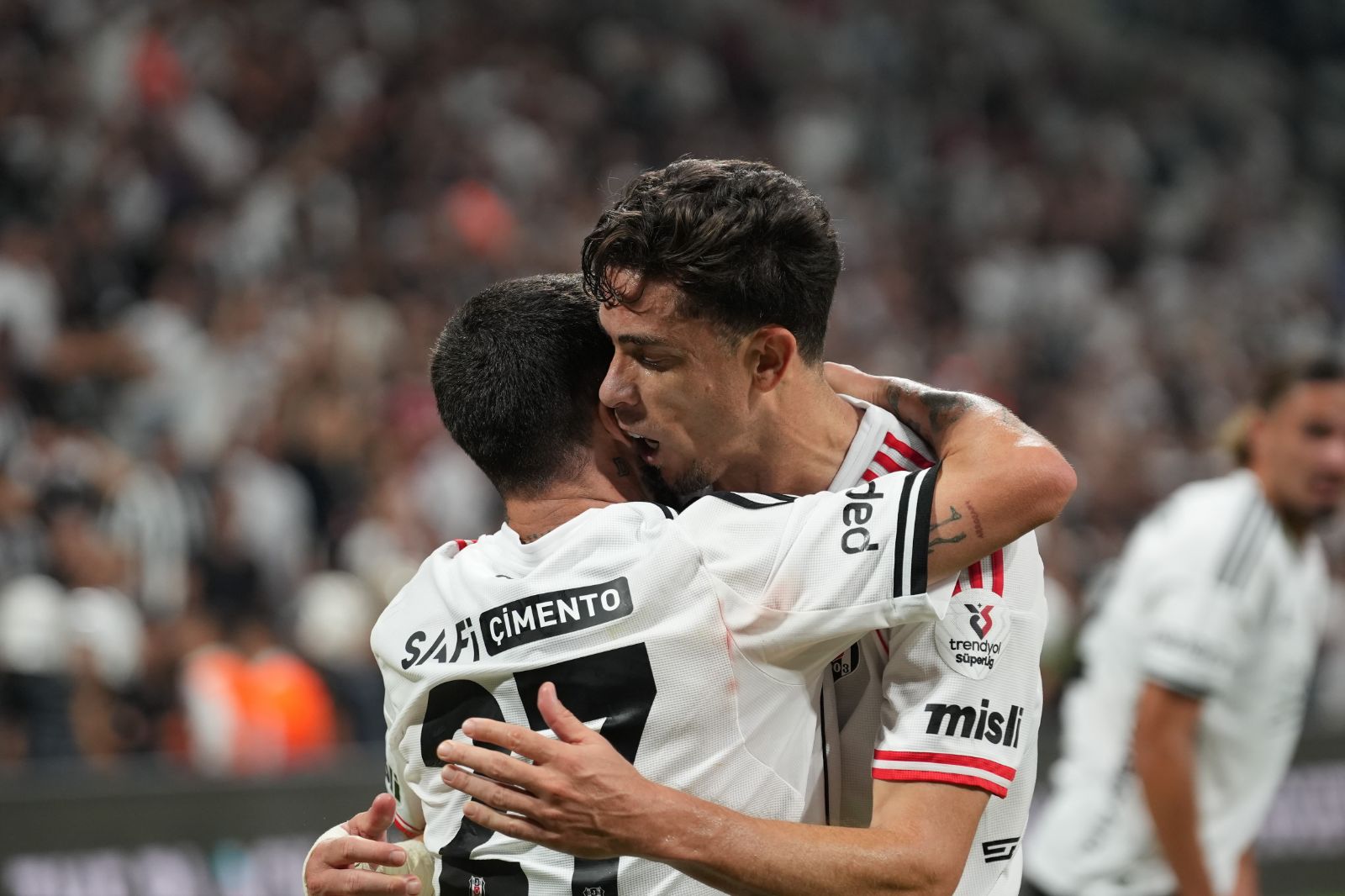 Beşiktaş'ın Alanyaspor kadrosu belli oldu: Sakatlanan Paulista için açıklama