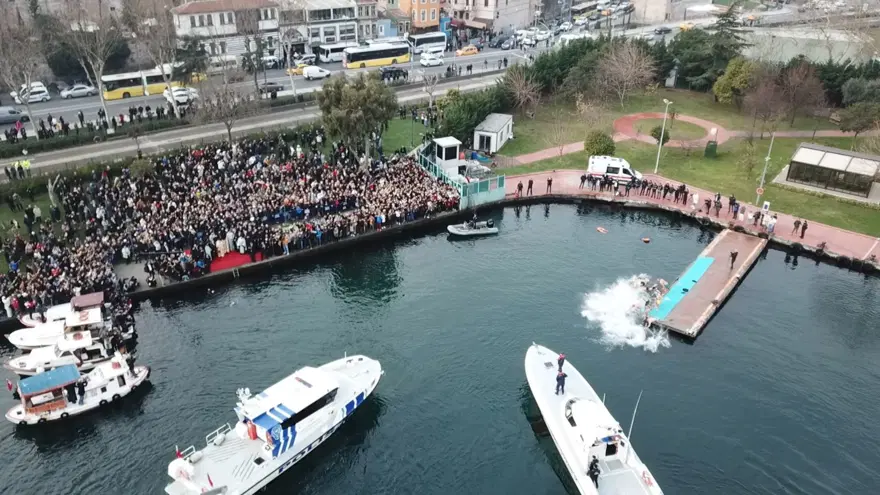 Haliç'te haç çıkarma töreni 4