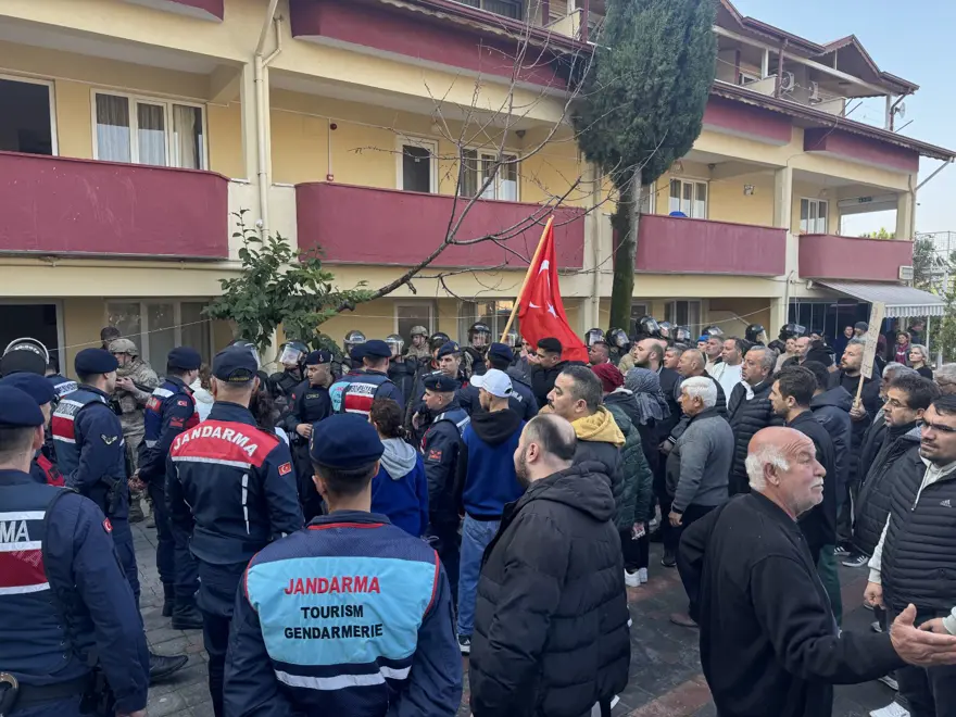 66 pansiyona mühür: Misafirler ayrılmak zorunda kaldı, arbede yaşandı 1