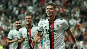 Beşiktaş'ta ayrılık: Montero Portekiz yolcusu