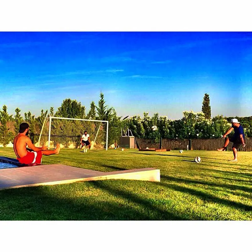 Arda Turan'ın 15 milyon euroluk malikanesi 36 Arda Turan'ın 15 milyon euroluk malikanesi 36