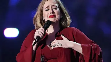 Adele’i ağlatan şarkılar