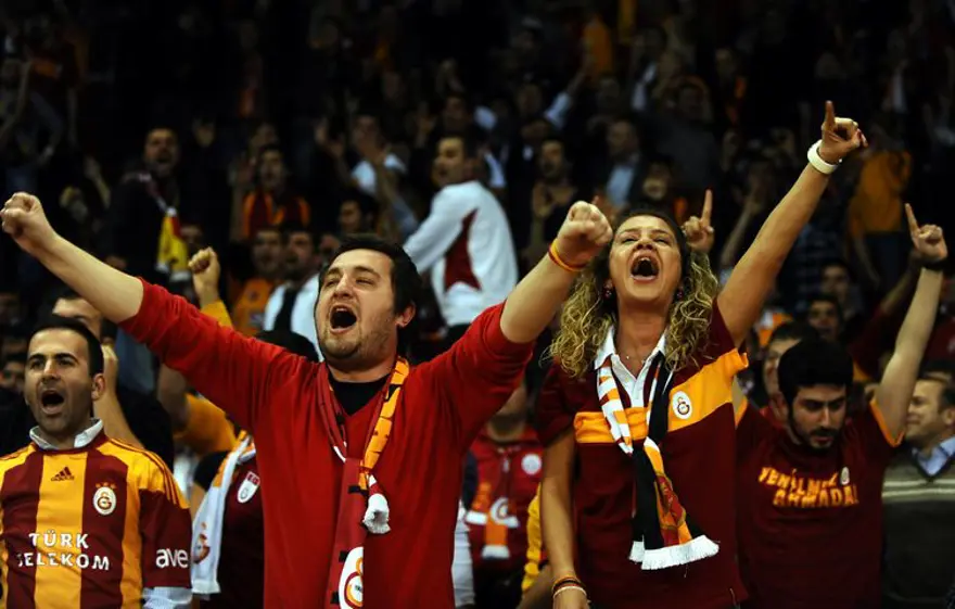 Fenerbahçe devam, Galatasaray MP tamam 14