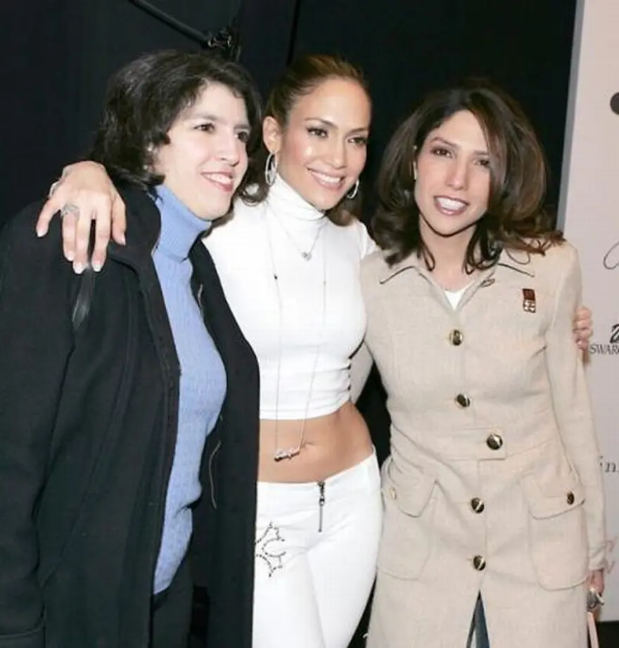 Ünlüler ve kardeşleri 17 Ünlüler ve kardeşleri 17