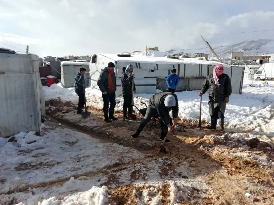 60 bin Suriyeli mülteci hayatta kalma mücadelesi veriyor 17