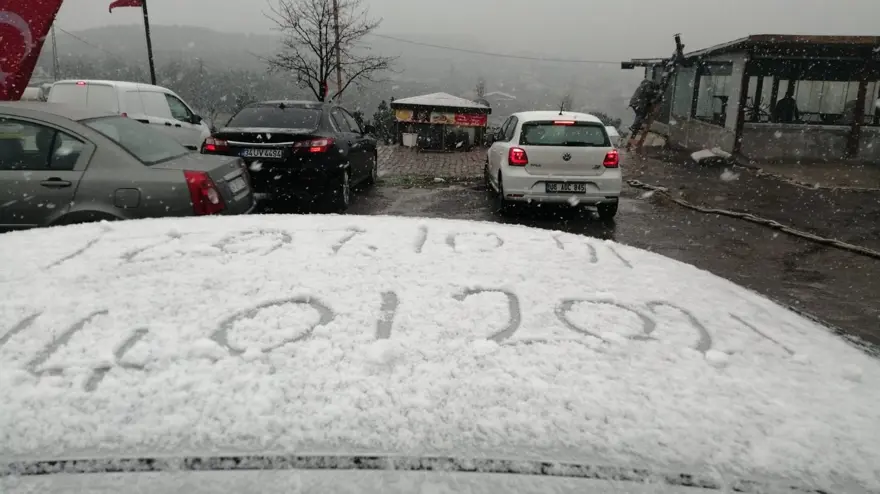 İstanbul'a yılın ilk karı düştü 8 İstanbul'a yılın ilk karı düştü 8