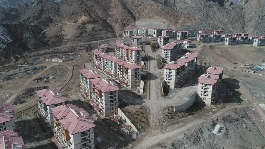 Su altında kalacak Yusufeli, 5 ayda taşınacak 14