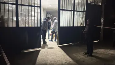 İş yerinde korkunç cinayet: Öldürdükten sonra üzerini battaniye ile örttüler