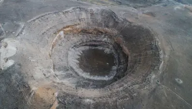 Yüzlerce yıldır çöküyor (Devasa görüntüsüyle ilgi çekiyor)