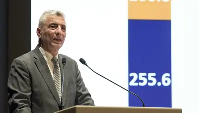 Bakan Bolat: "Hizmet ihracatı hedefi 121 milyar dolar"