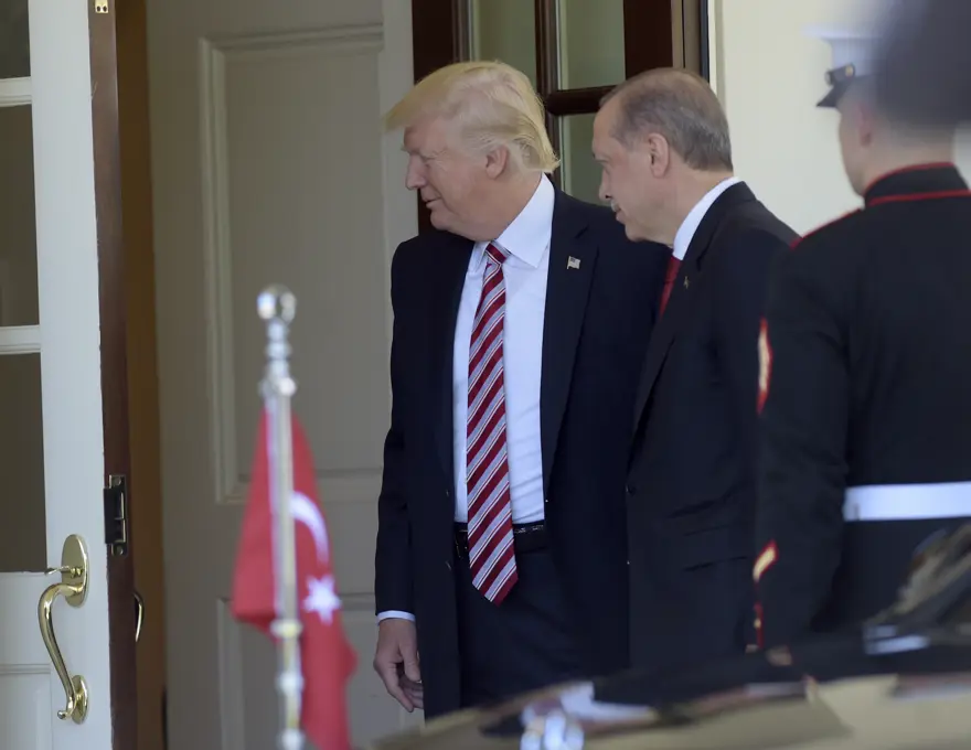 Erdoğan ve Trump ilk kez buluştu 16