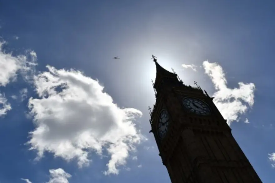 Big Ben son kez çaldı (4 yıl susacak) 4 Big Ben son kez çaldı (4 yıl susacak) 4
